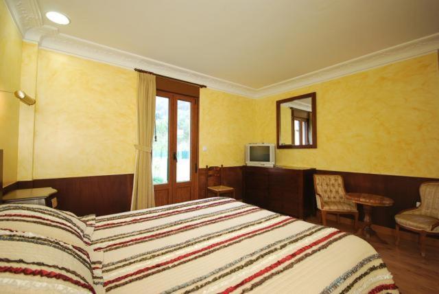 Hotel Arenas De Cabrales- Apartamentos 외부 사진